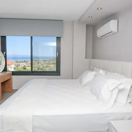 Villas Les Blancs 2 - Private Pool, 5 Bdrms, Panoramic View Chaniotis